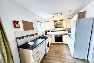 5 bed house, Quaker Lane, Peverell, Plymouth, PL34FA - Image 2